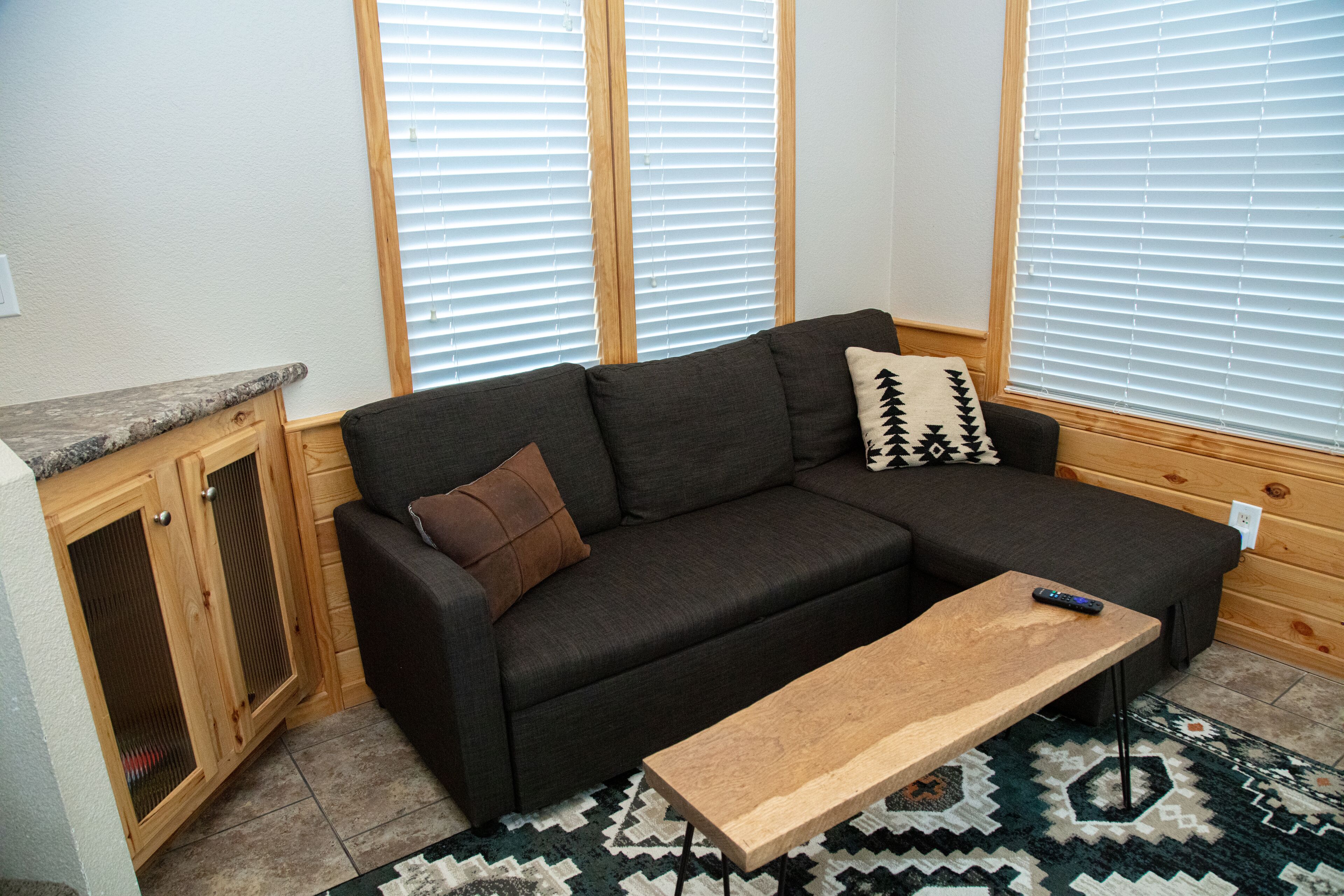 White River Casita Tiny Home | Dihias secara berasingan, dilengkapkan perabot secara berasingan 