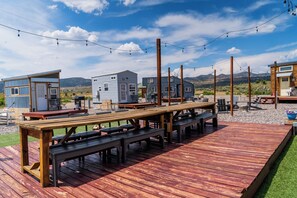 Property grounds - Trail and Hitch Tiny Home Hotel and RV (Meeker)