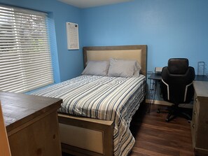 4 camere, ferro/asse da stiro, Wi-Fi, lenzuola