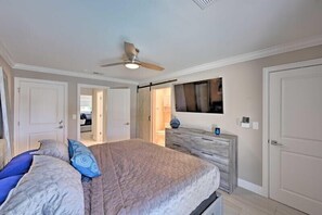 4 bedrooms, iron/ironing board, travel crib, free WiFi