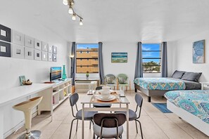 1 bedroom, iron/ironing board, travel cot, free WiFi