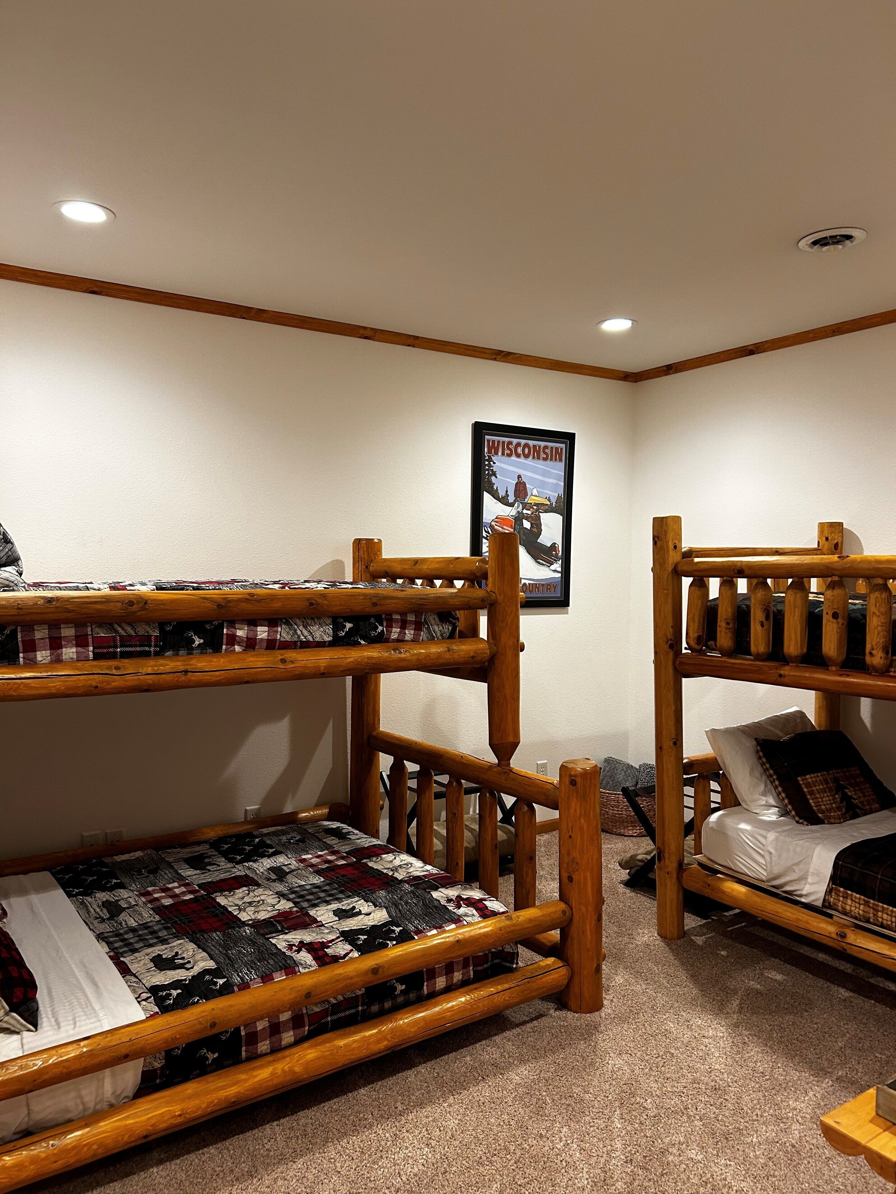 4 soverom, skrivebord, wi-fi og sengetøy