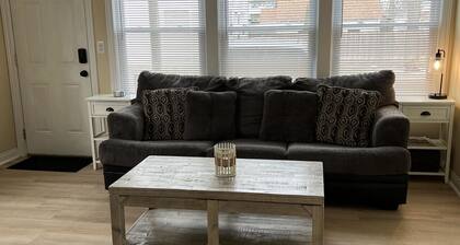 GOTL Hideaway Hut- Sunset Vacation Rentals