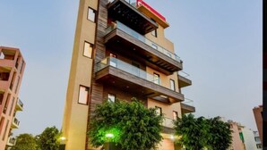 Front of property - Blite Guest House (Gurugram)