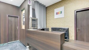 Reception - Blite Guest House (Gurugram)