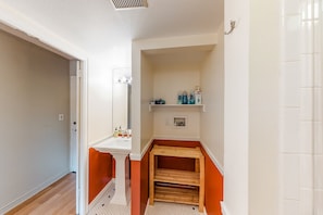 Interior - Elegant, Dog-Friendly Condo w/ Unparalleled Views and Shared Deck (Seattle)