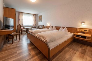 1 bedroom, WiFi, bed sheets