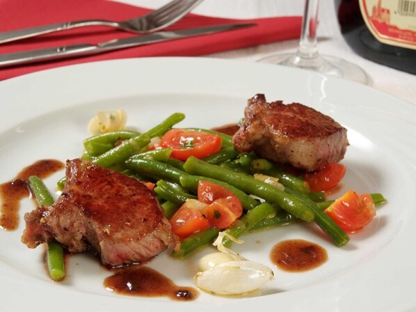 Imagen sin descripción, 1 de 15, botón