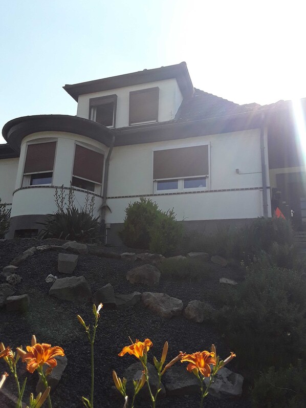 Imagen sin descripción, 1 de 51, botón