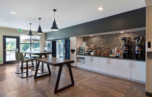 包含每日外带式早餐