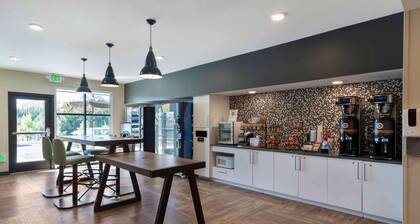 Extended Stay America Premier Suites Atlanta Newnan