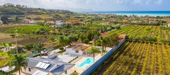 Villa with pool 800mt from the sea Trappeto 8 places