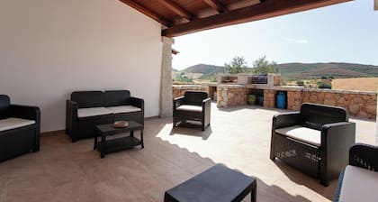 Holiday Apartment "Immerso nel verde" with Wi-Fi, Terrace & Garden