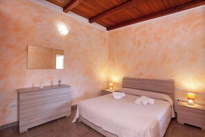 4 dormitorios, tabla de planchar con plancha, wifi gratis y ropa de cama