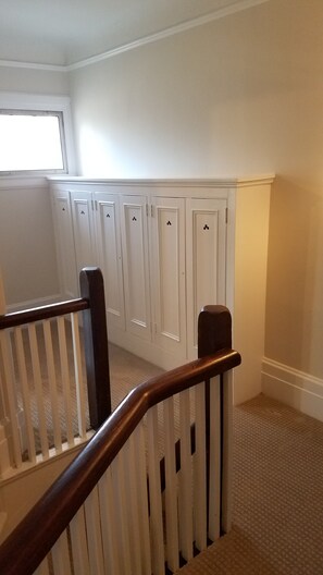 Interior - Newly furnished 1-bedroom apartment within a historic estate (West Orange)