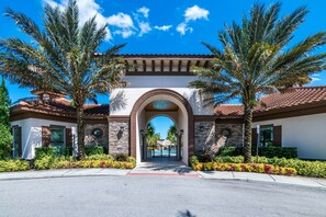 Property grounds - Great Pool & Spa Privacy! Prime Disney Area Resort - Must See Pricing! (Davenport)