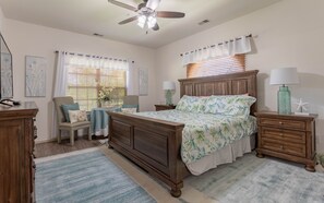 Appart'hôtel, 3 chambres | 3 chambres, fer et planche à repasser, Wi-Fi gratuit