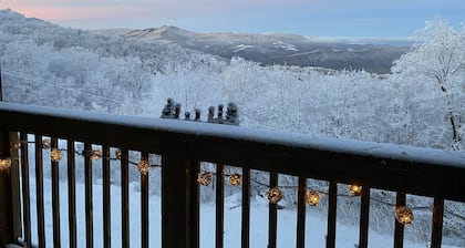 Sugar Mountain Old Bear at Sugar Ski- Slope side