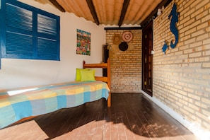 Basic Triple Room | Terrace/patio