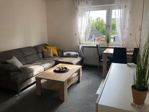 TV - Huus Borkum - drop anchor * feel good* and * enjoy (Borkum)