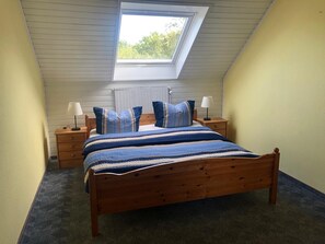 2 bedrooms, WiFi, bed sheets - Huus Borkum - drop anchor * feel good* and * enjoy (Borkum)