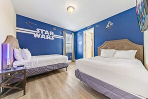 6 bedrooms, desk, iron/ironing board, travel cot