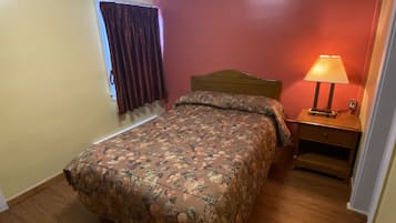 Deluxe Room, 1 Double Bed, Non Smoking | Individually decorated, individually furnished, free WiFi