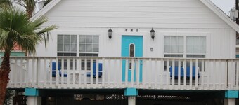 SUPER LOCATION, MIDDLE OF THE ISLAND