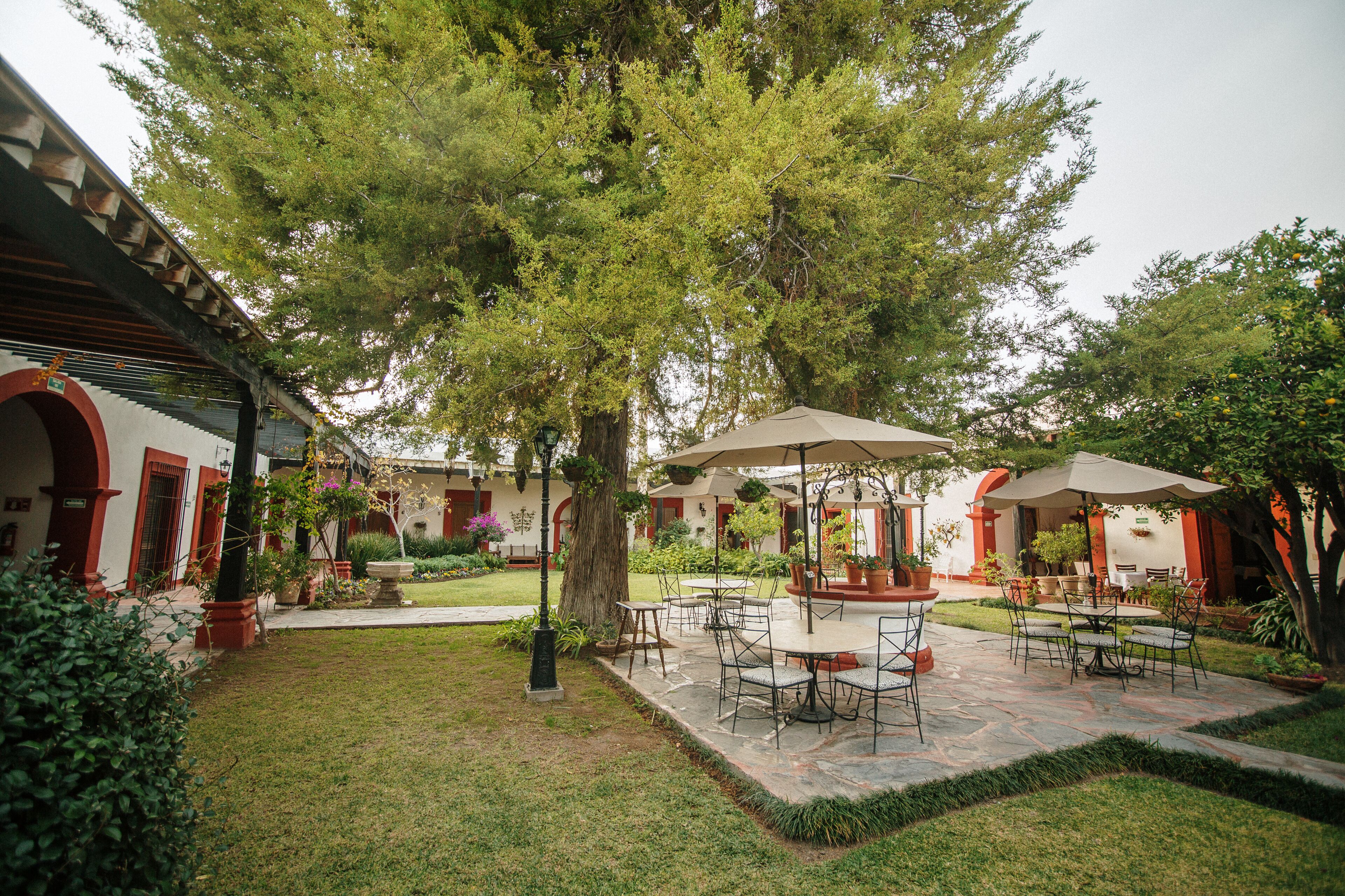 quadruple room | living area