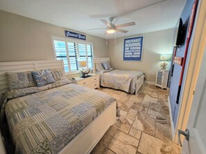 2 bedrooms, iron/ironing board, free WiFi, bed sheets
