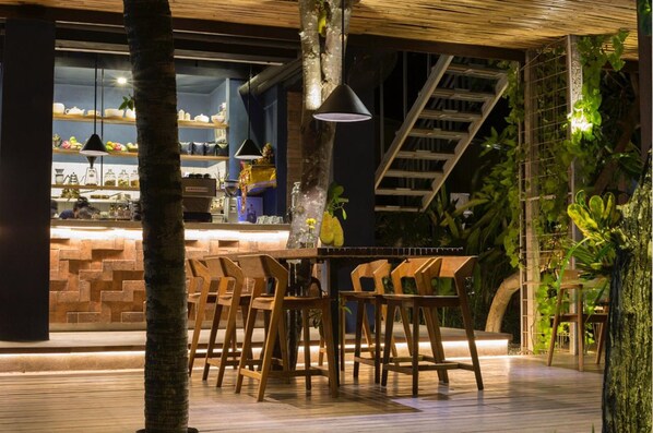 Breakfast, lunch, dinner served; international cuisine - Double A House (Canggu)