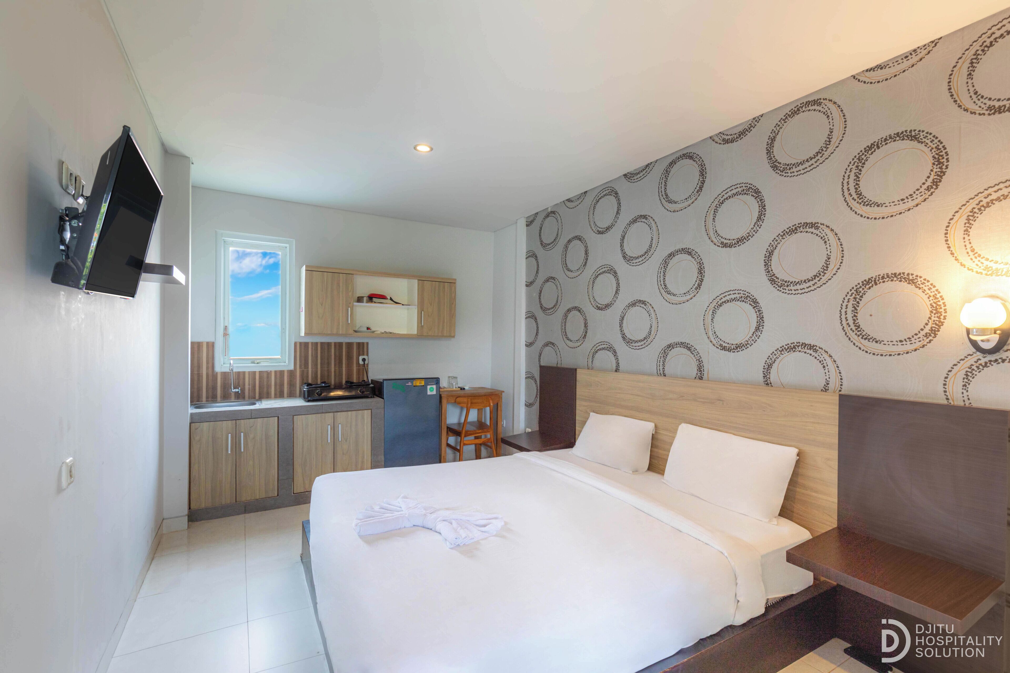 Deluxe Room | Desk, laptop workspace, free WiFi