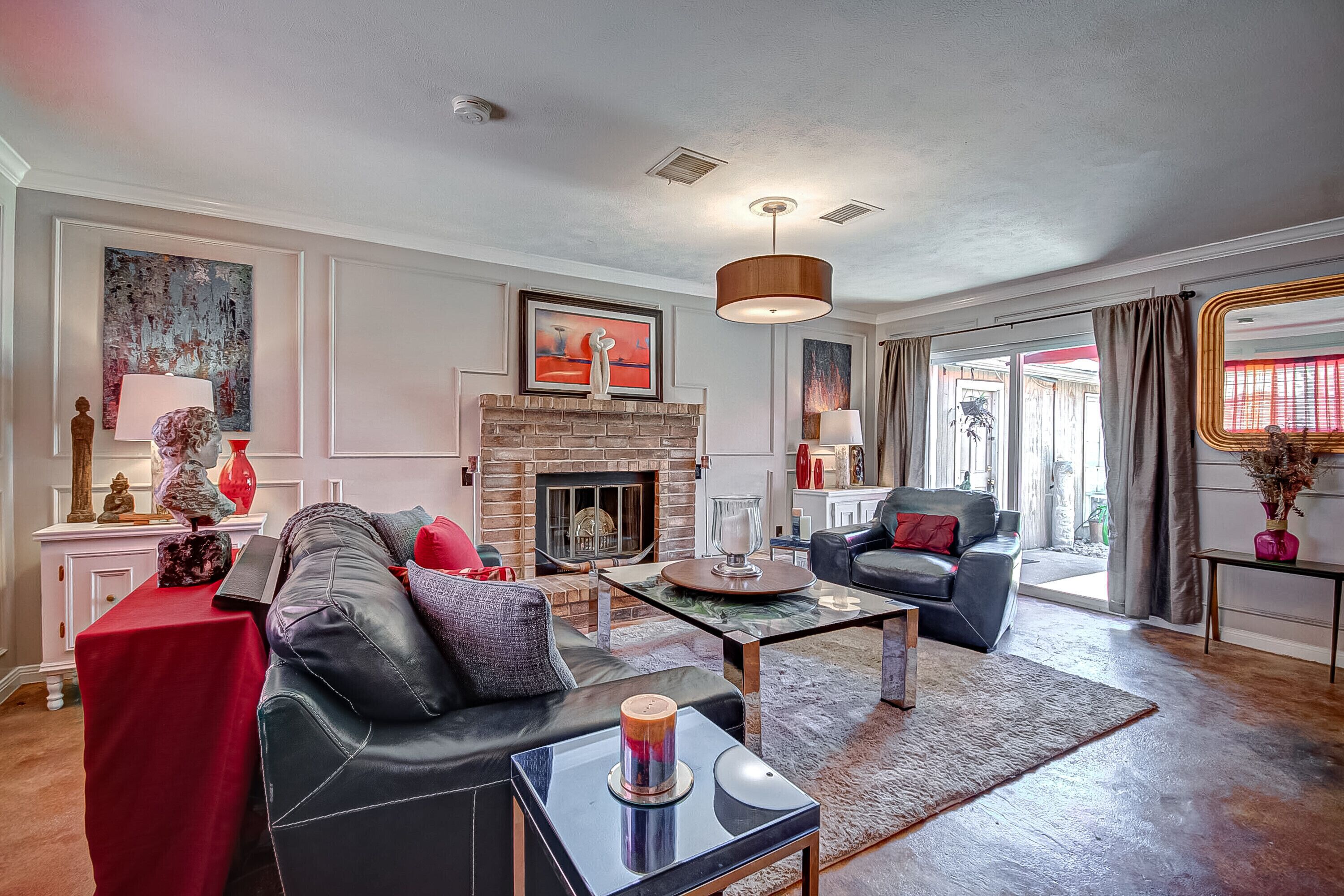 TV connectée, cheminée