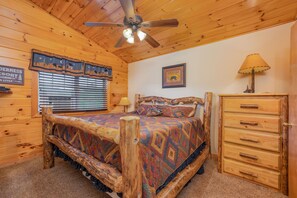 3 dormitorios, tabla de planchar con plancha, cuna de viaje