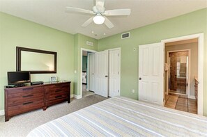 Unclassified image, 3 of 21, button