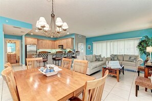 Unclassified image, 2 of 21, button