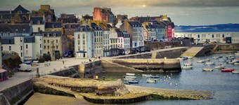 SPACIOUS BED AND BREAKFAST IN THE COUNTRYSIDE NEAR DOUARNENEZ