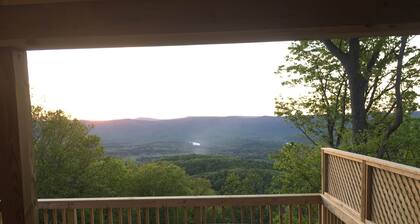 Overlook Mountain Supercabin