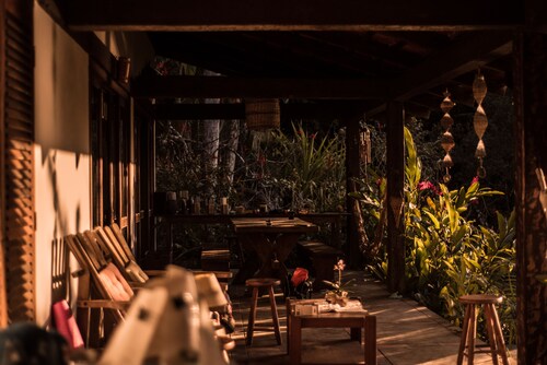 Casa em Frente a Praia nas Margens do Rio Sahy