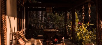 Casa em Frente a Praia nas Margens do Rio Sahy