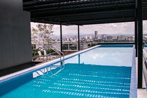 Outdoor pool, a heated pool