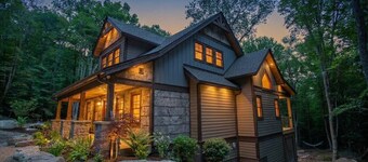 Red Bird Retreat - Luxury Home in The Lodges at Eagles Nest