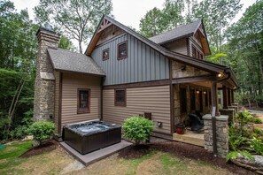 Exterior - Red Bird Retreat - Luxury Home in The Lodges at Eagles Nest (Banner Elk)