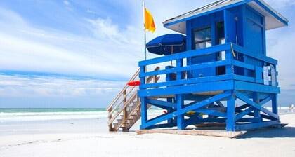 Siesta Key Beach Family Oasis - 3BR House with Heated Pool in Sarasota!