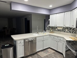 Fridge, microwave, oven, stovetop - Siesta Key Beach Family Oasis - 3BR House with Heated Pool in Sarasota!
 (Sarasota)