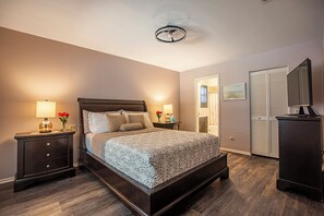 3 chambres, fer et planche à repasser, Wi-Fi gratuit, draps fournis