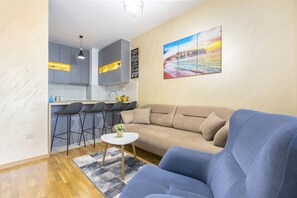 Smart TV, music library