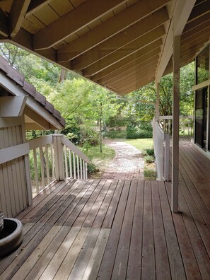 Terrace/patio - Private Lake, Farm Stay, 100 acres Granite Bay (Granite Bay)