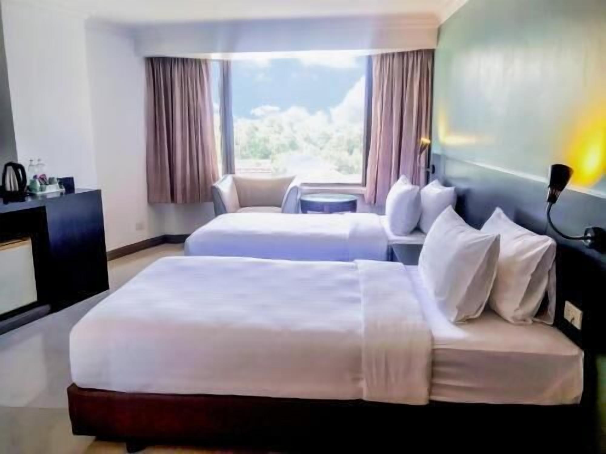 In-room safe, desk, blackout drapes, soundproofing