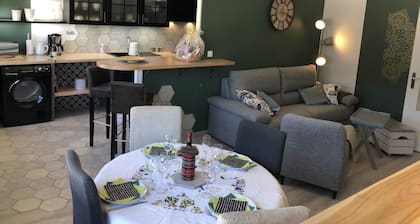 BedinReims Superb 70mÂČ 2bedroom +free park/wifi Ideal for 2 adults and 3 children